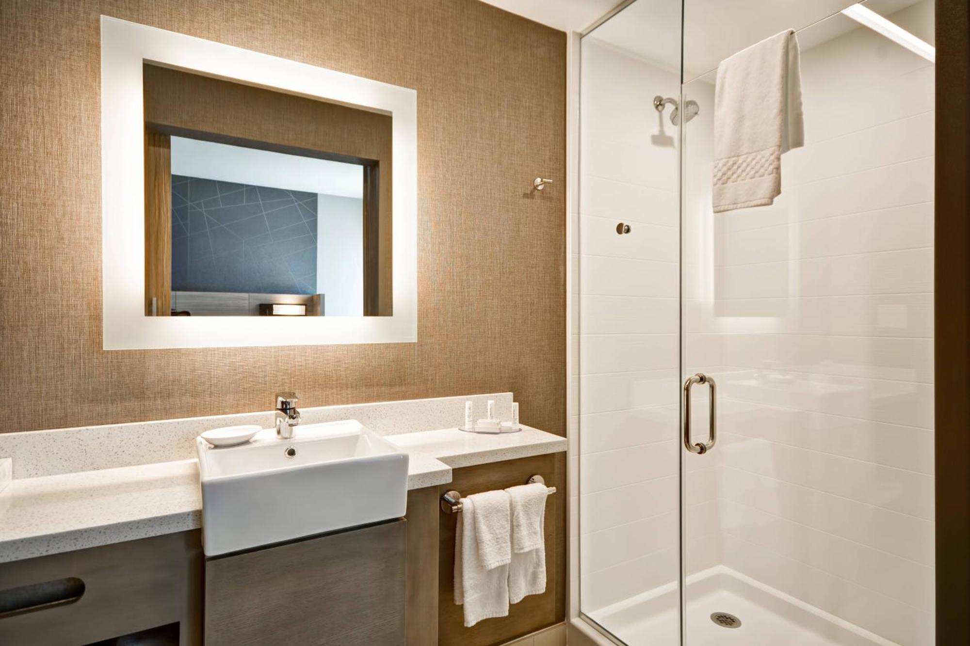 Springhill Suites By Marriott Cincinnati Blue Ash Bagian luar foto