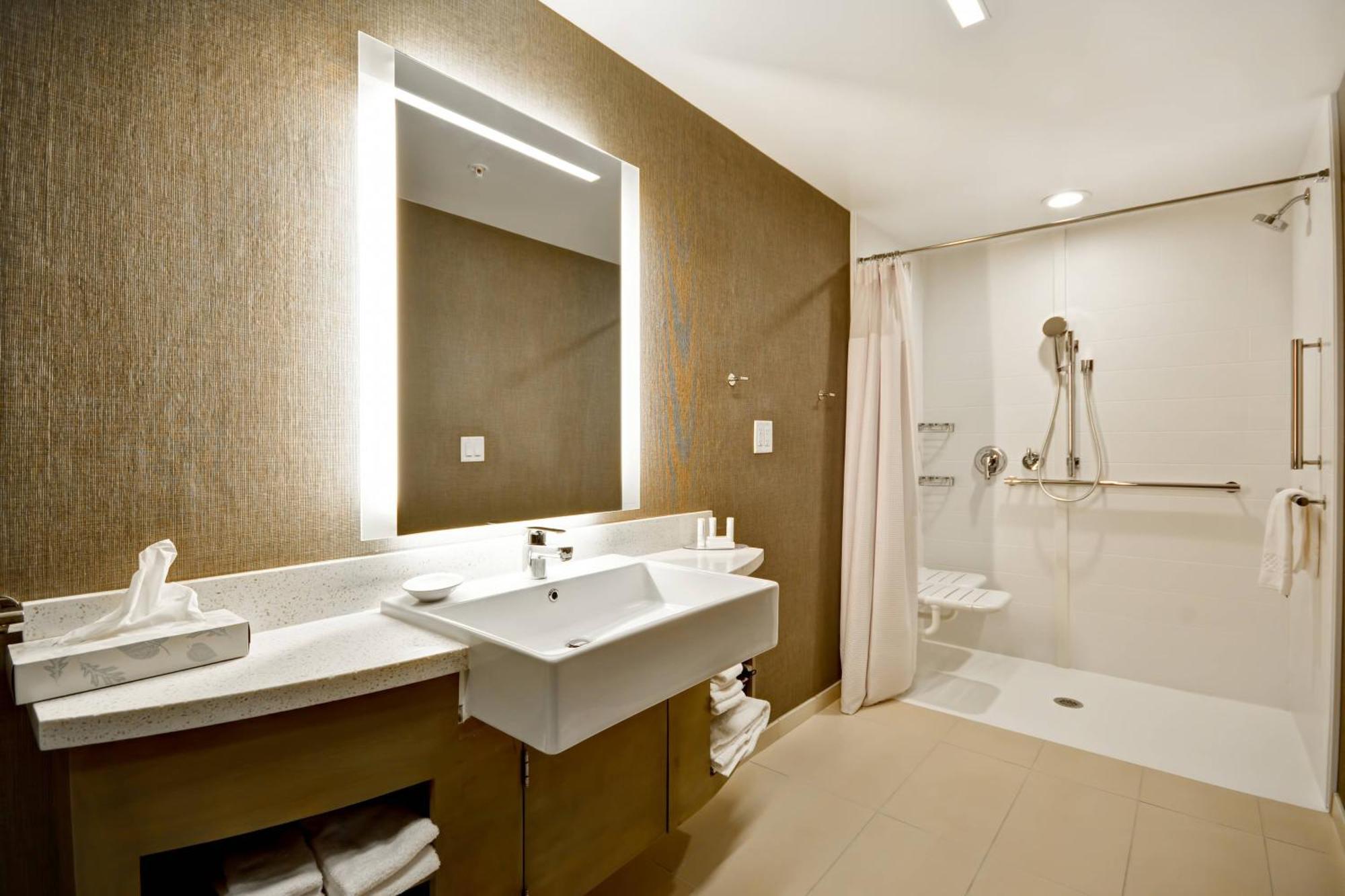 Springhill Suites By Marriott Cincinnati Blue Ash Bagian luar foto